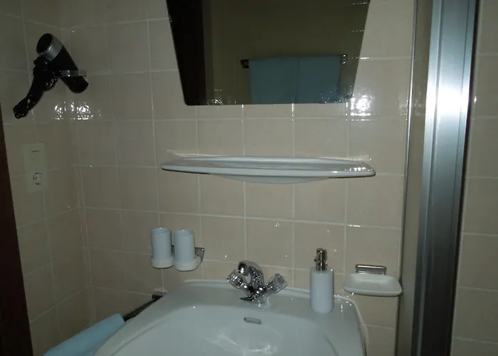 לינה וארוחת בוקר Haus Bergkranz