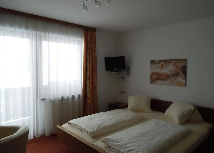 לינה וארוחת בוקר Haus Bergkranz